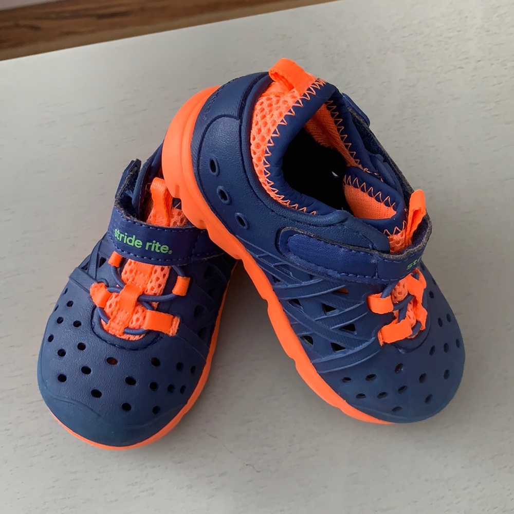 Sneaker from stride rite